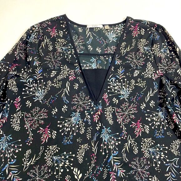 DEX 3/4 Sleeve Sheer Floral Top - Picture 1 of 12